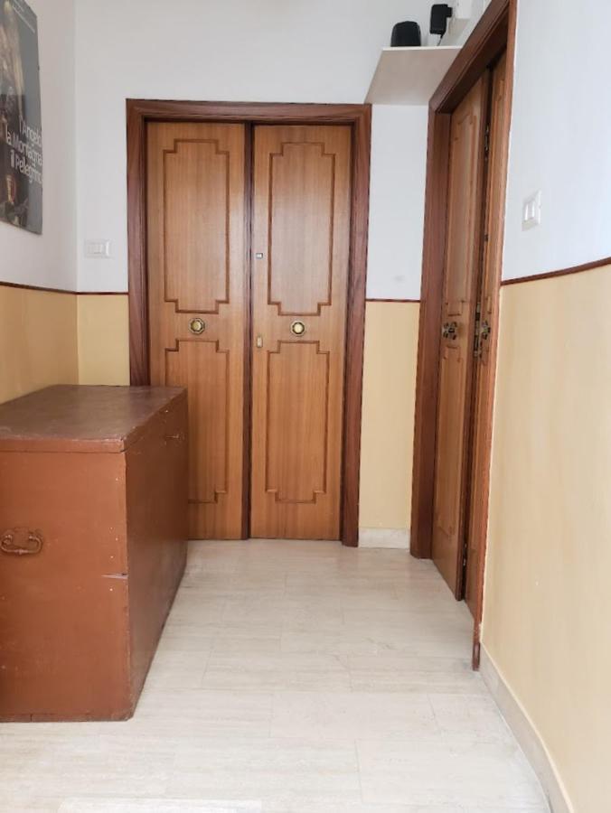 Apartamento Dimora Maggi Al Corso - Affitti Brevi Italia Monte SantʼAngelo Exterior foto